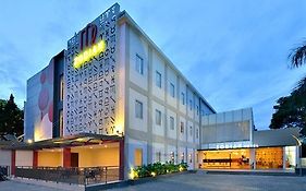Hotel Zodiak Sutami Bandung